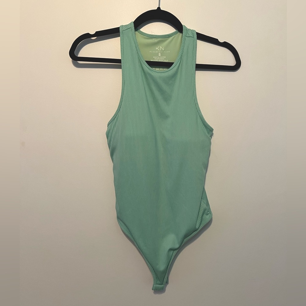 Small bodysuit- padded inserts - mint